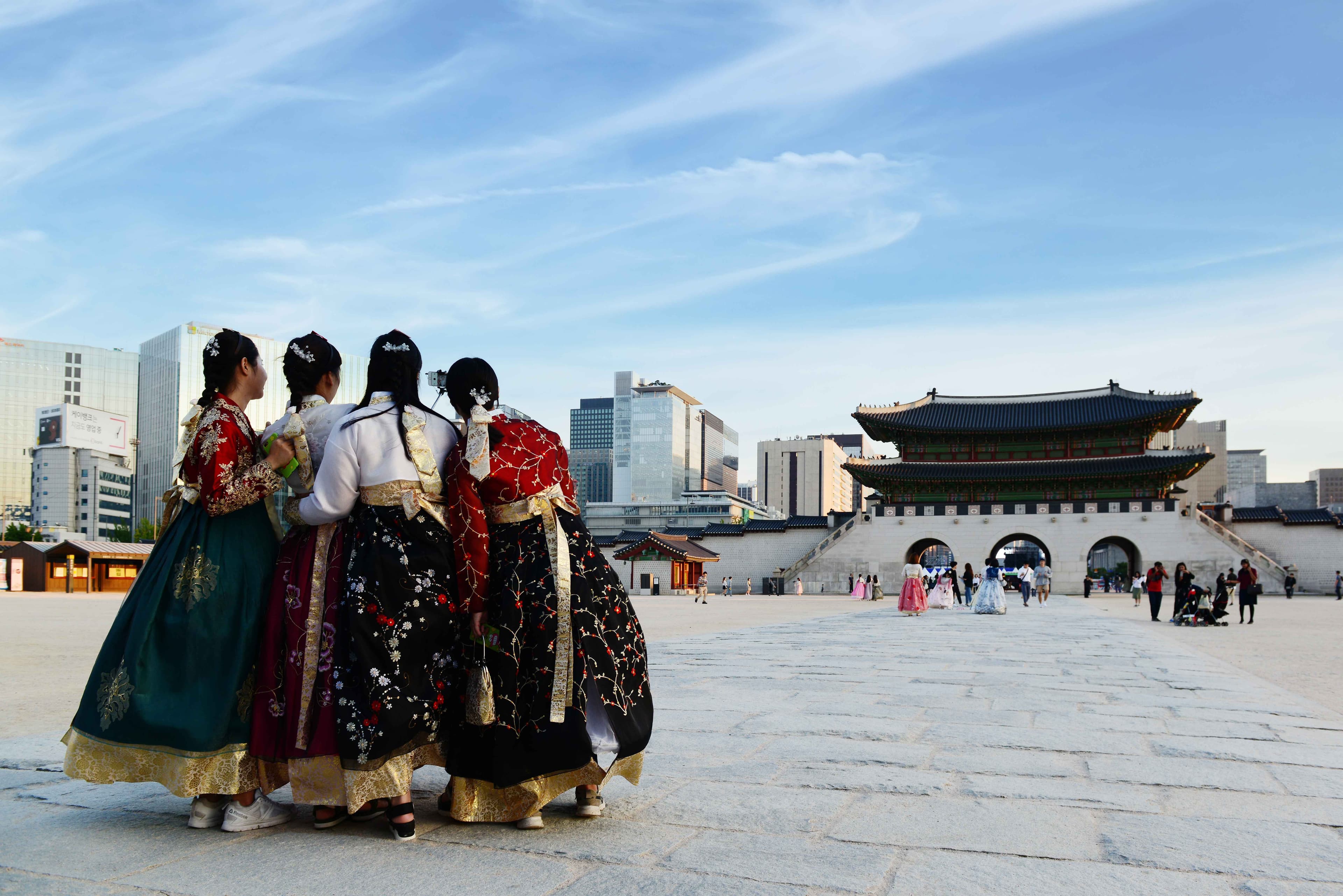 Gyeongbokgung Palace & Hanok Village